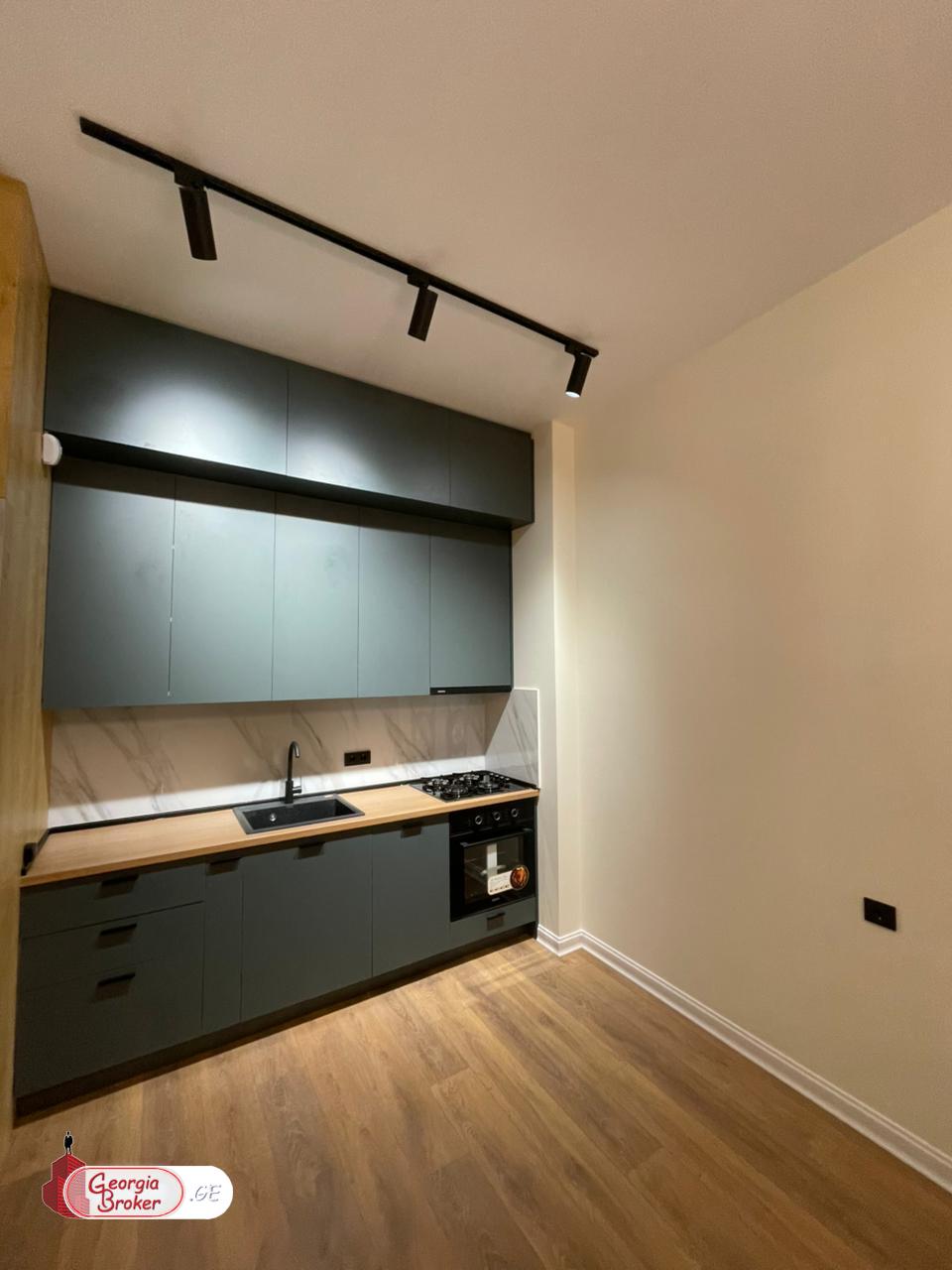 იყიდება ახალი გარემონტებული 3 ოთახიანი ბინა